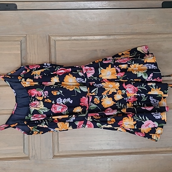 Pink Lily Let's Go Back Navy Blue Floral Moni Dress. Size small. - Picture 4 of 4